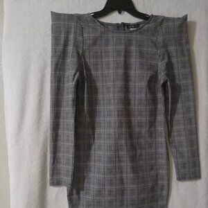 Long sleeve gray dress